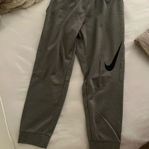 Nike jogger grey sweatpants